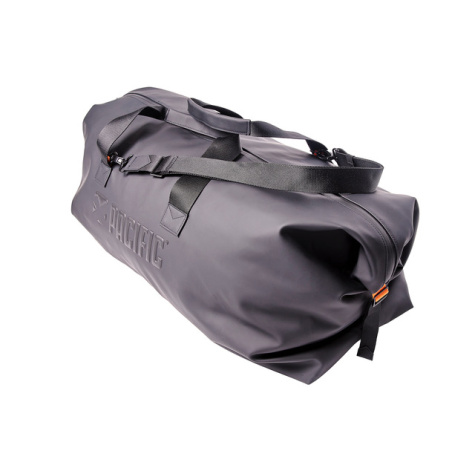 Duffle Bag 67 litrů.